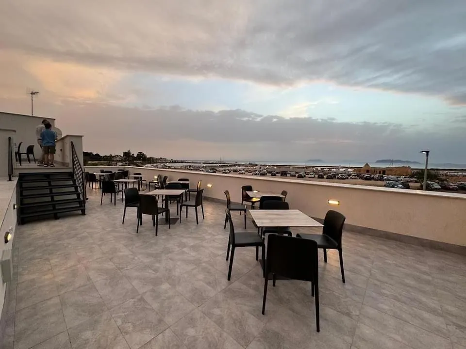 Affitta Camere Marsala L'Oasi Delle Saline Bed & Breakfast